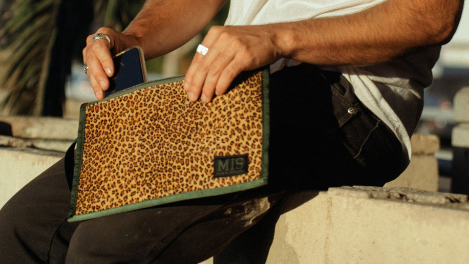 POUCH