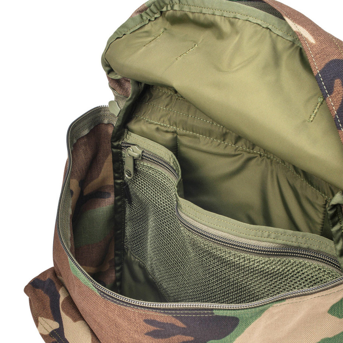 Backpack - Woodland Camo : Inside