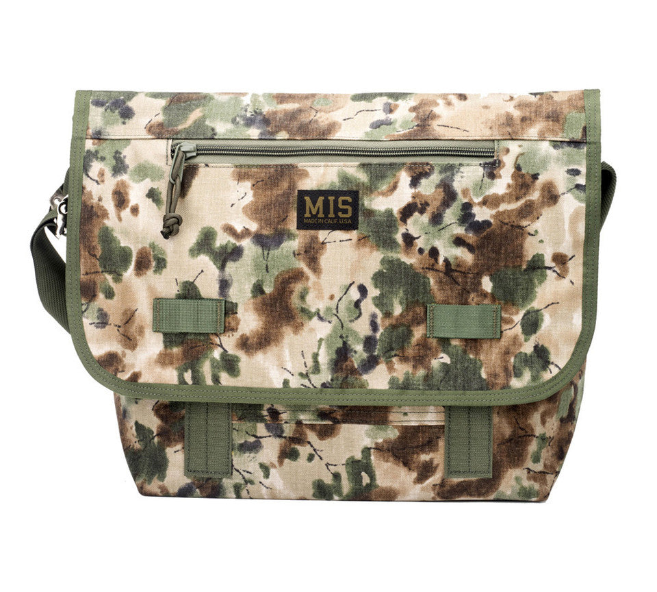 Messenger Bag - Covert Woodland : Front