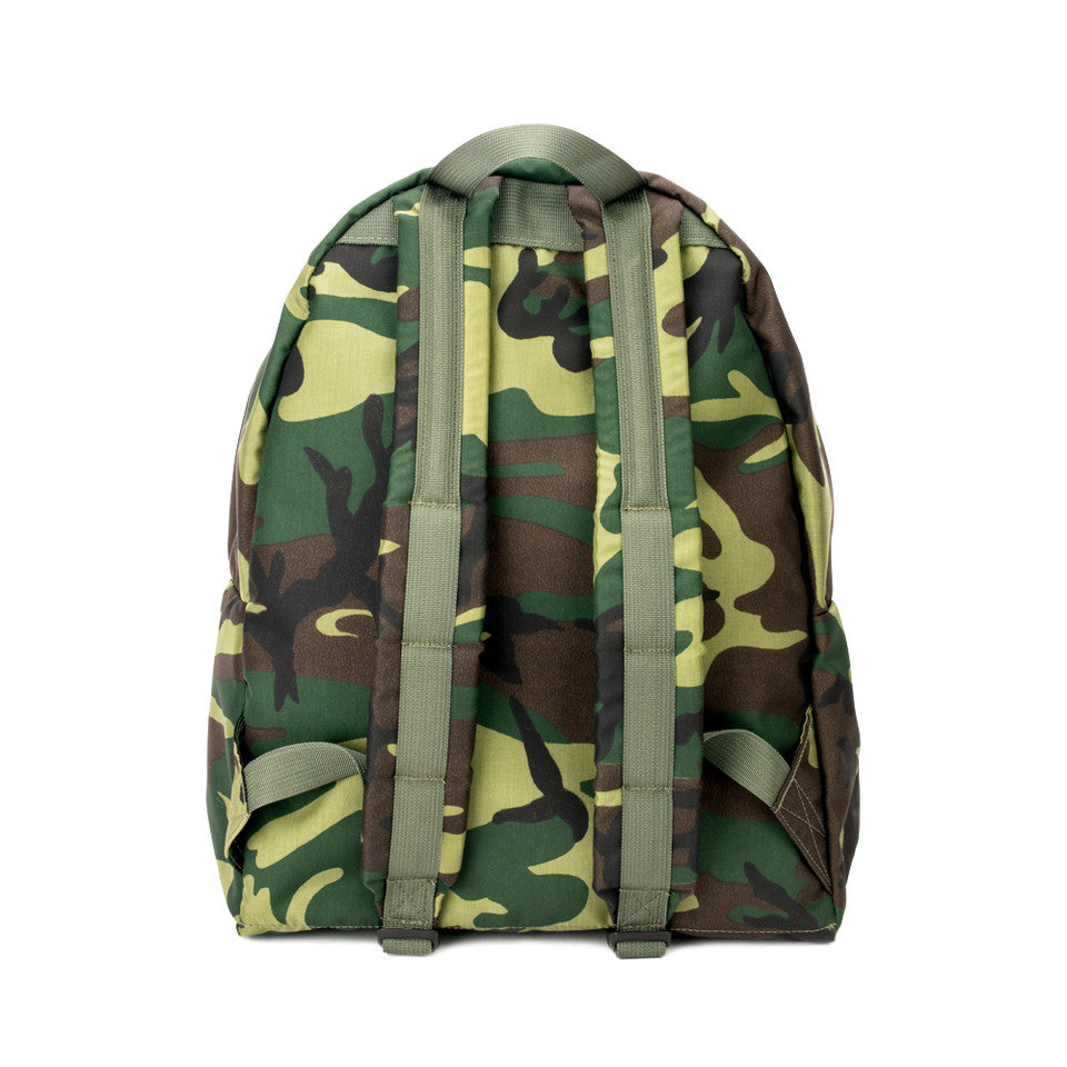 Daypack - Woodland Camo : Back